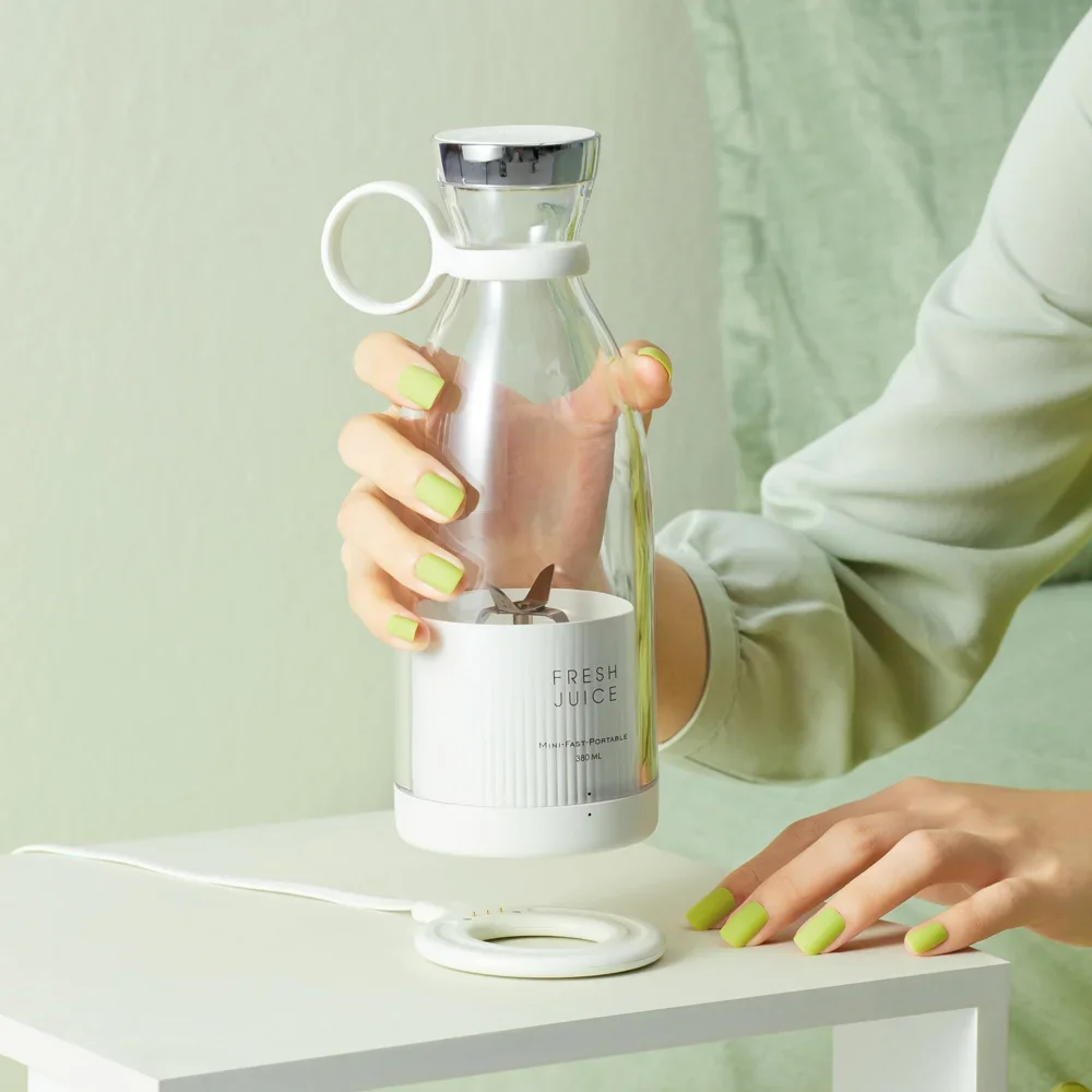 Mini Travel Juice Maker