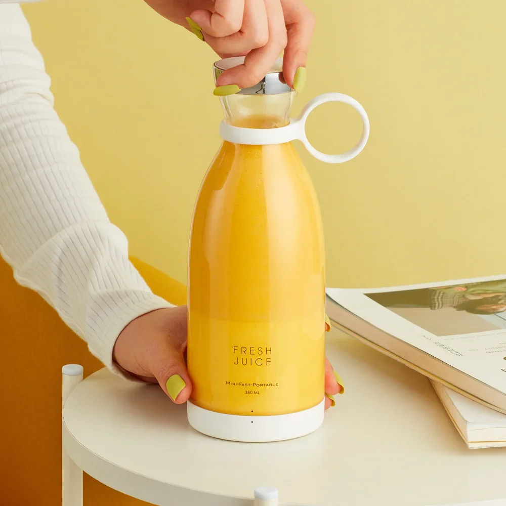 Mini Travel Juice Maker